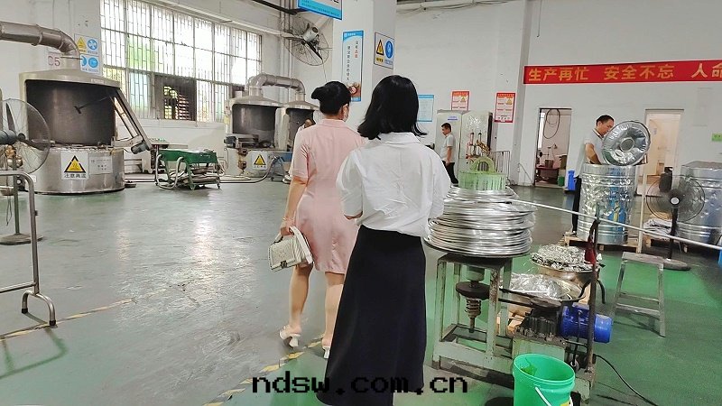 客戶參觀工廠(chǎng)