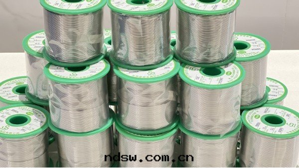 为什(shén)麼(me)自(zì)動(dòng)焊锡(xī)机必須選用專用無铅(qiān)锡(xī)线？