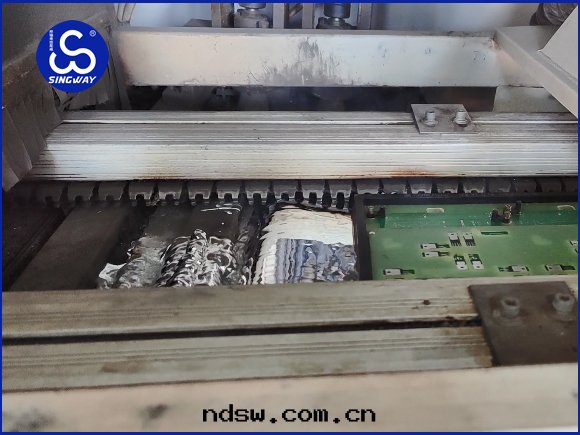 波(bō)峰(fēng)焊锡(xī)条(tiáo)