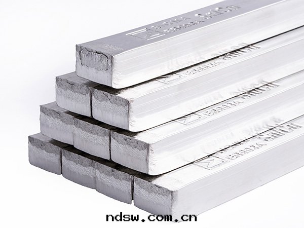 锡(xī)银(yín)铜(tóng)锡(xī)条(tiáo),Sn99Ag0.3Cu0.7無铅(qiān)焊锡(xī)条(tiáo)