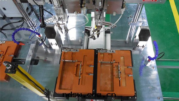 PCB板吃锡(xī)不(bù)飽滿影響焊點(diǎn)不(bù)牢固